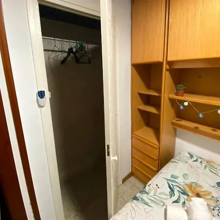 A Beautiful Modest Room At Casa Green 아파트 밀라노